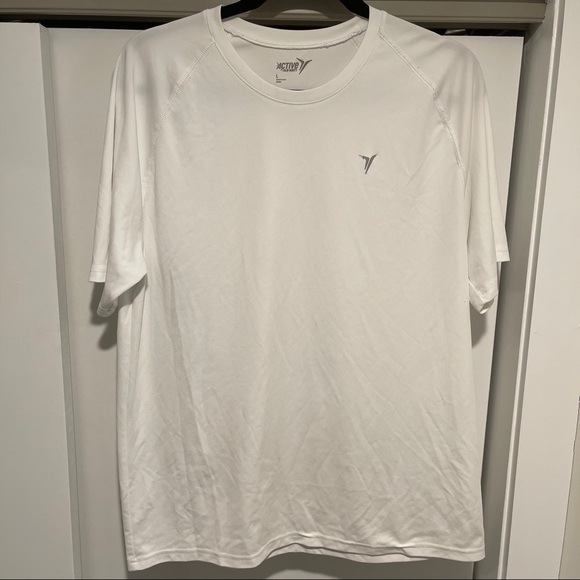 White Old Navy Active Short Sleeved Top - Picture 1 of 4
